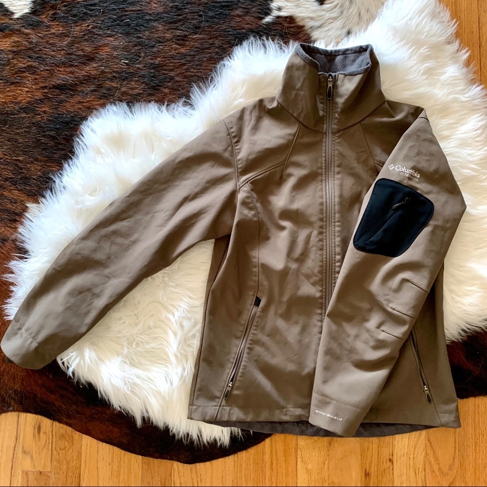 Columbia Titanium Windbreaker Jacket